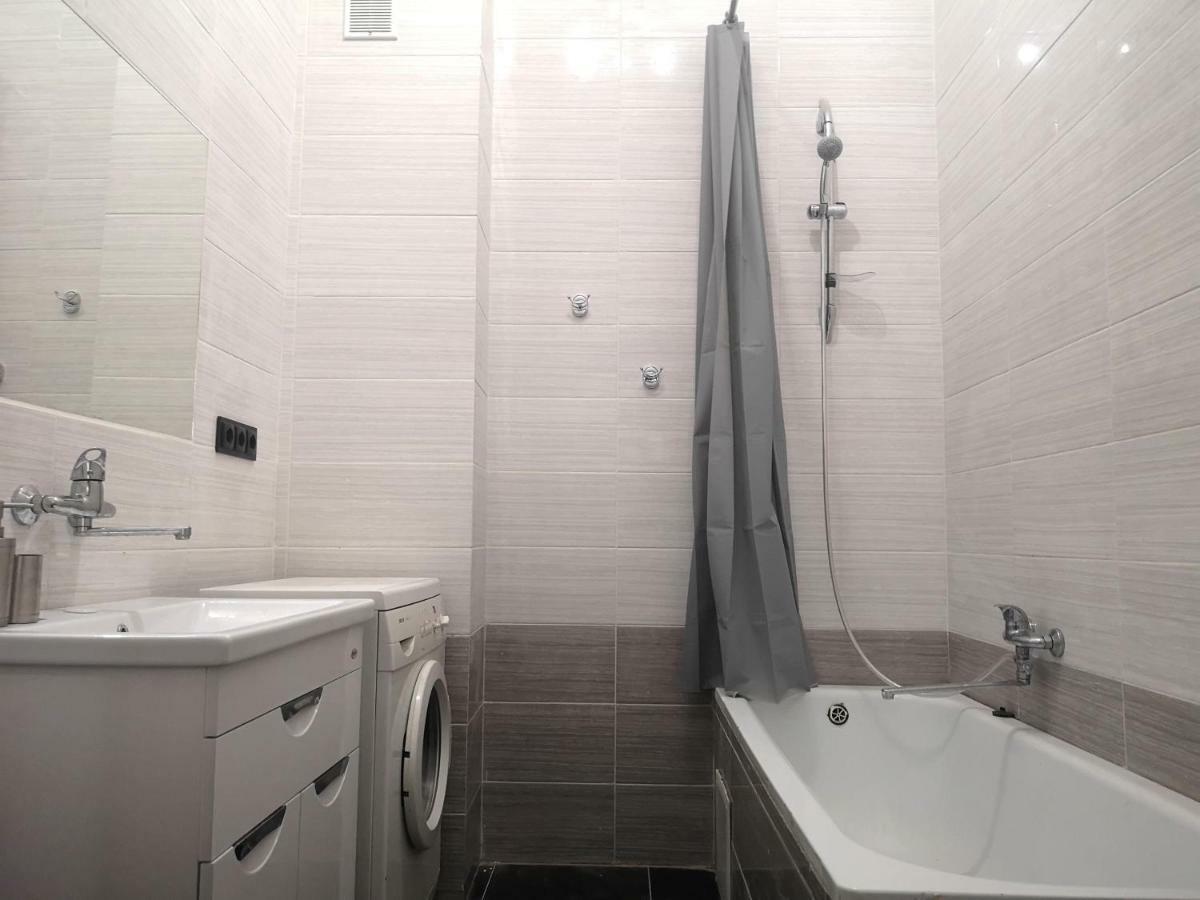 21/9 Baker Street Hostel Lviv Ngoại thất bức ảnh
